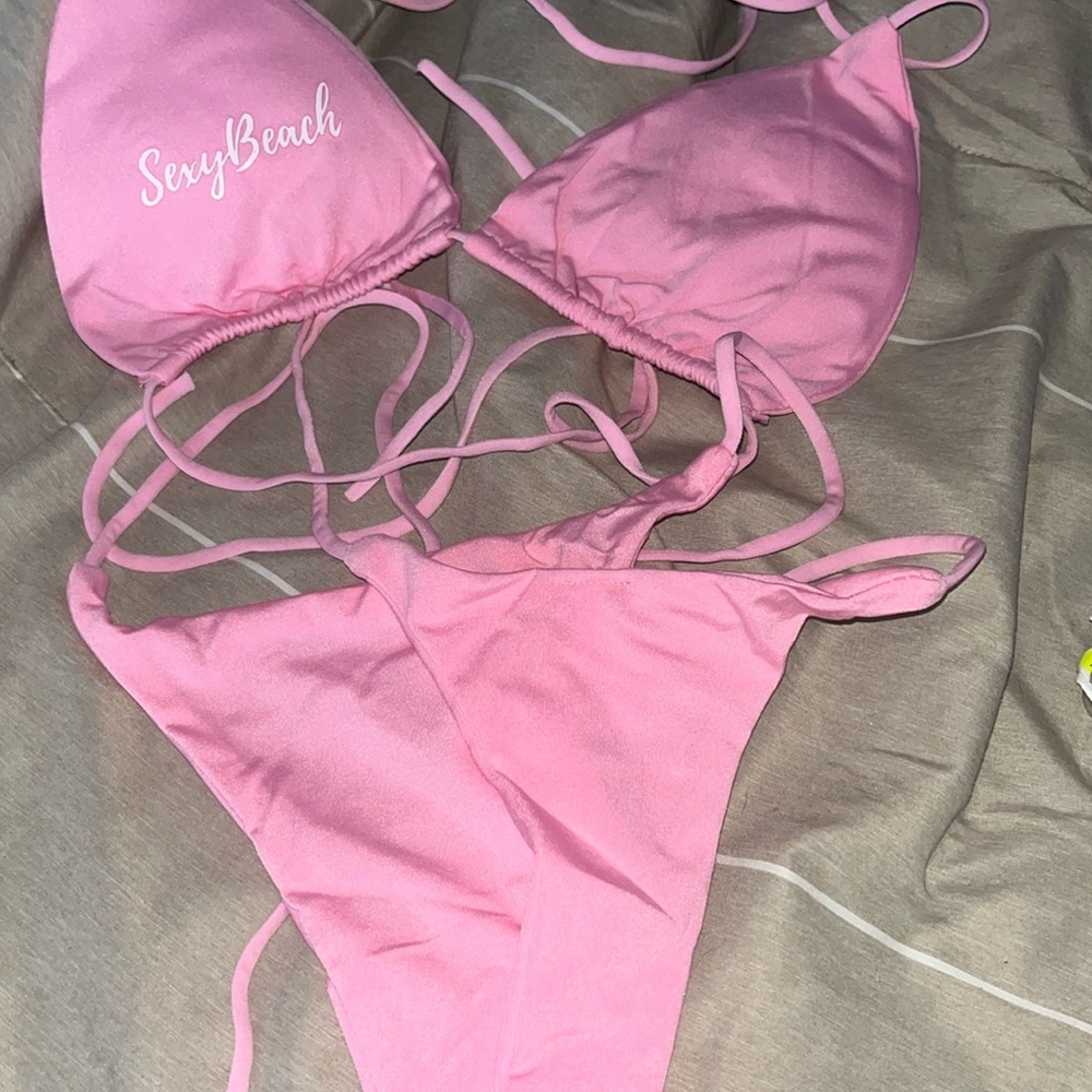 - NEW Sexy Beach pink bikini  swimsuit  TOP AND BOTTOM Set